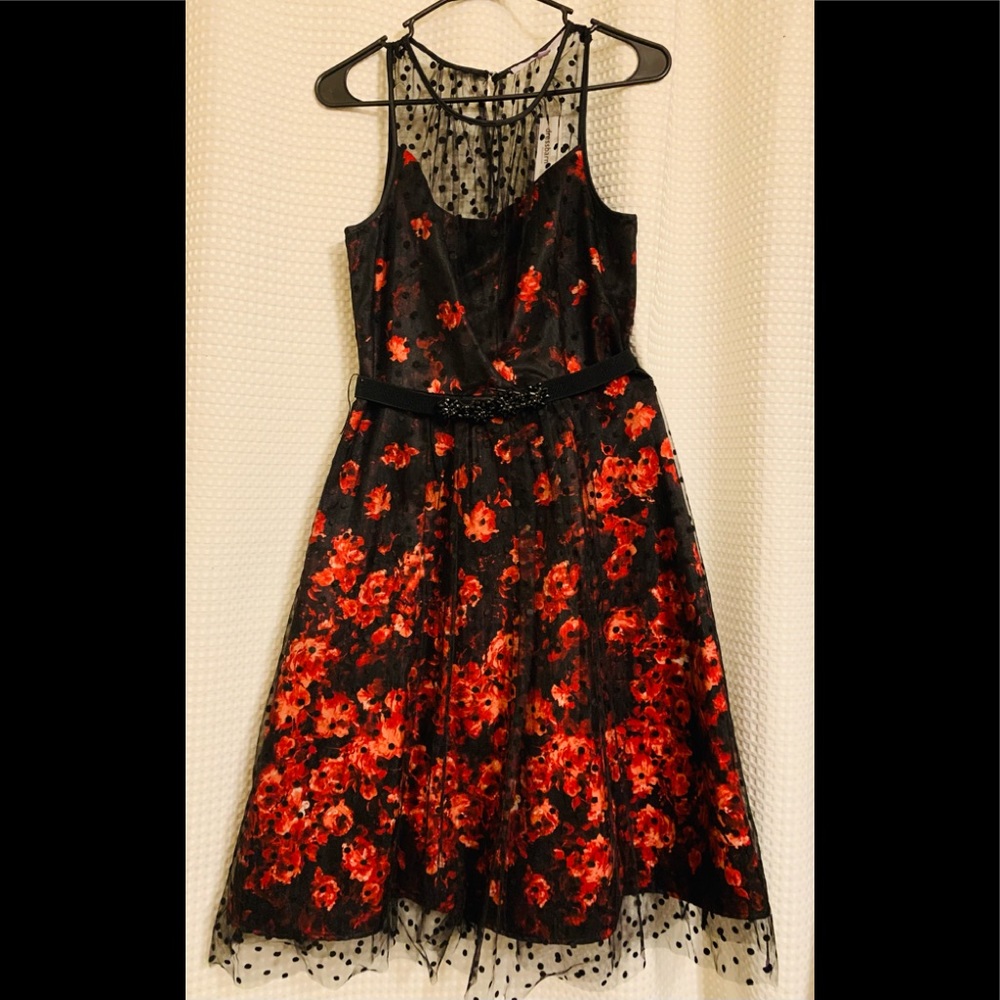 Luxe by Carmen Marc valvo dress size 6
